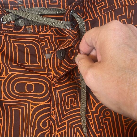 Patagonia Wavefarer Orange and Brown Letter Design Board Shorts Size 34 - Picture 7 of 12